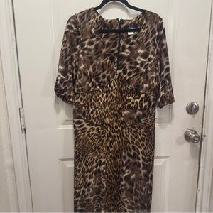 Alberto Makali 100% Silk Brown Leopard Balloon Sleeve Type Dress